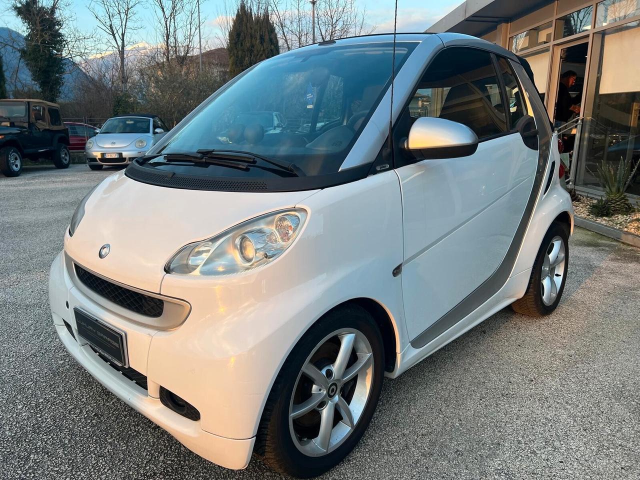 Smart ForTwo 1000 52 kW MHD cabrio pulse