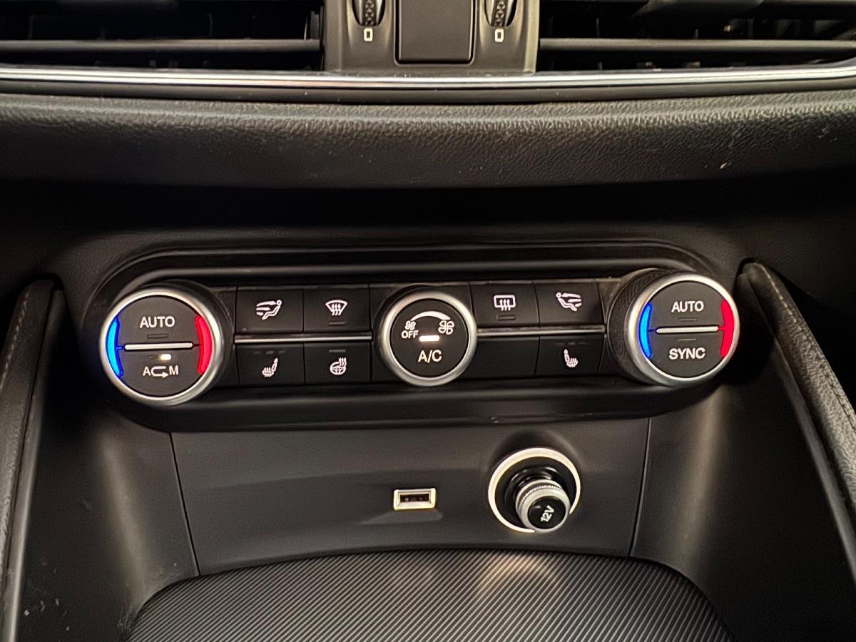 ALFA ROMEO STELVIO 2.2 T.diesel 210 CV AT8 Q4 Exec. UNICO PROP/ SEDILI ELETTRICI