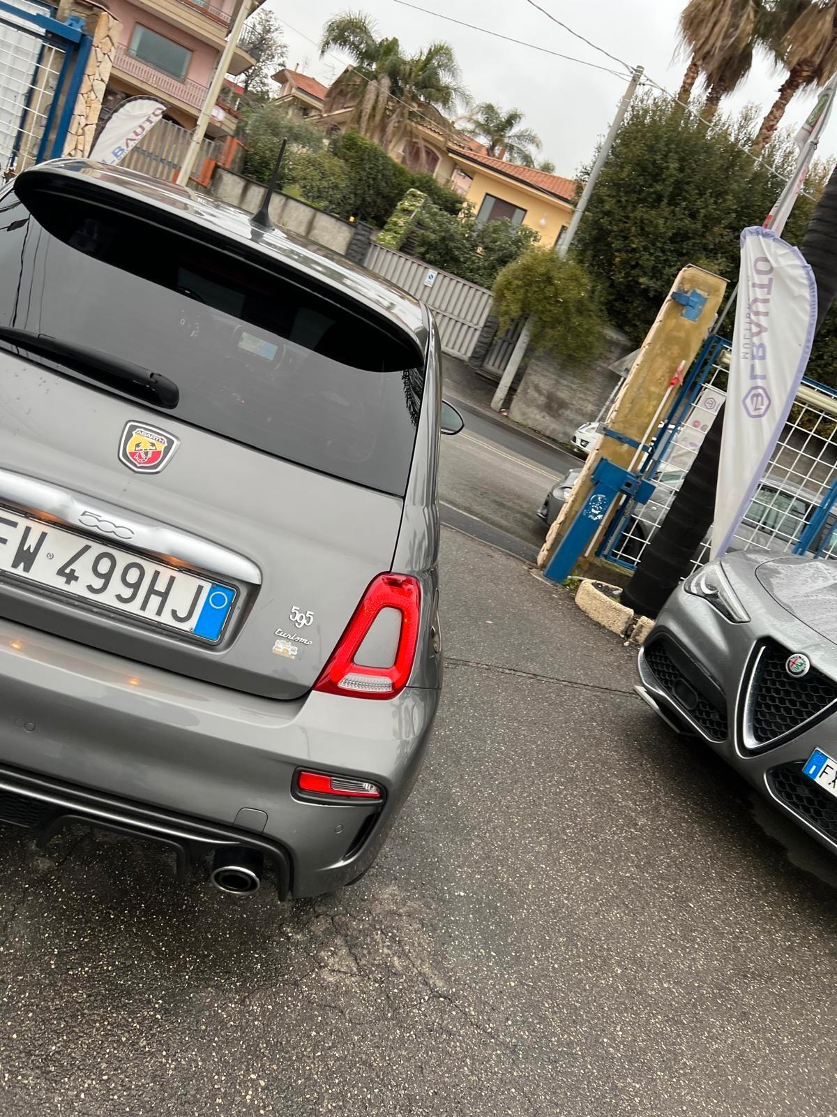 Abarth 595 1.4 Turbo T-Jet 165 CV Turismo