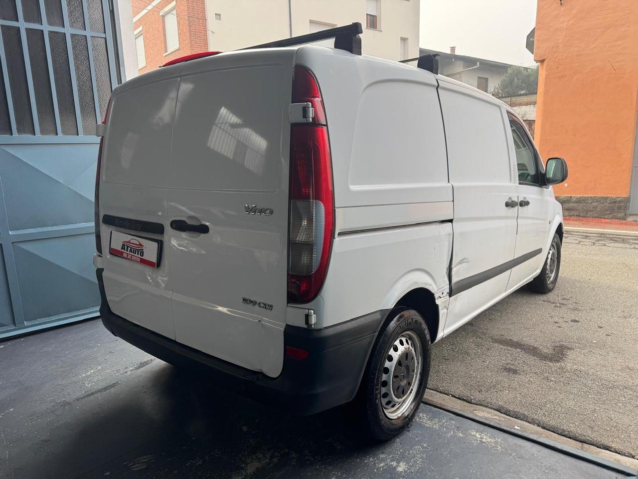 Mercedes Benz Vito
