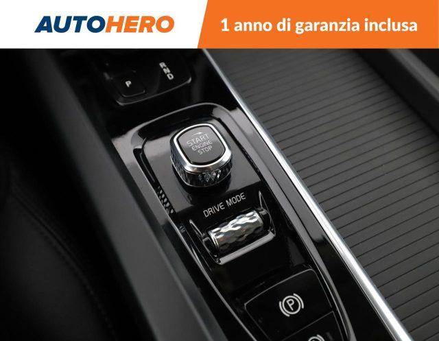 VOLVO XC60 B4 (d) AWD Geartronic Business Plus