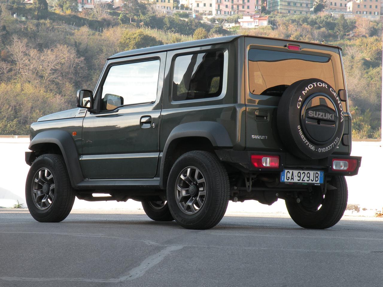 Suzuki Jimny 1.5 5MT Top GPL