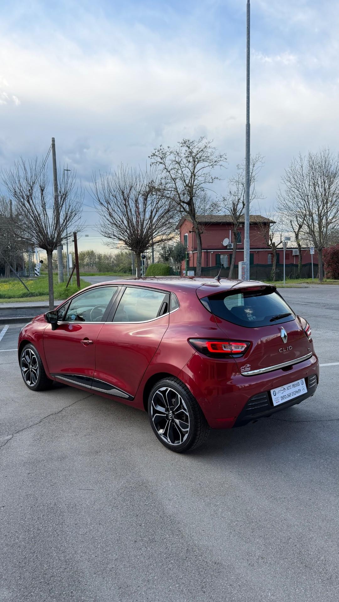 Renault Clio TCe 12V 90CV Start&Stop 5 porte Energy Intens