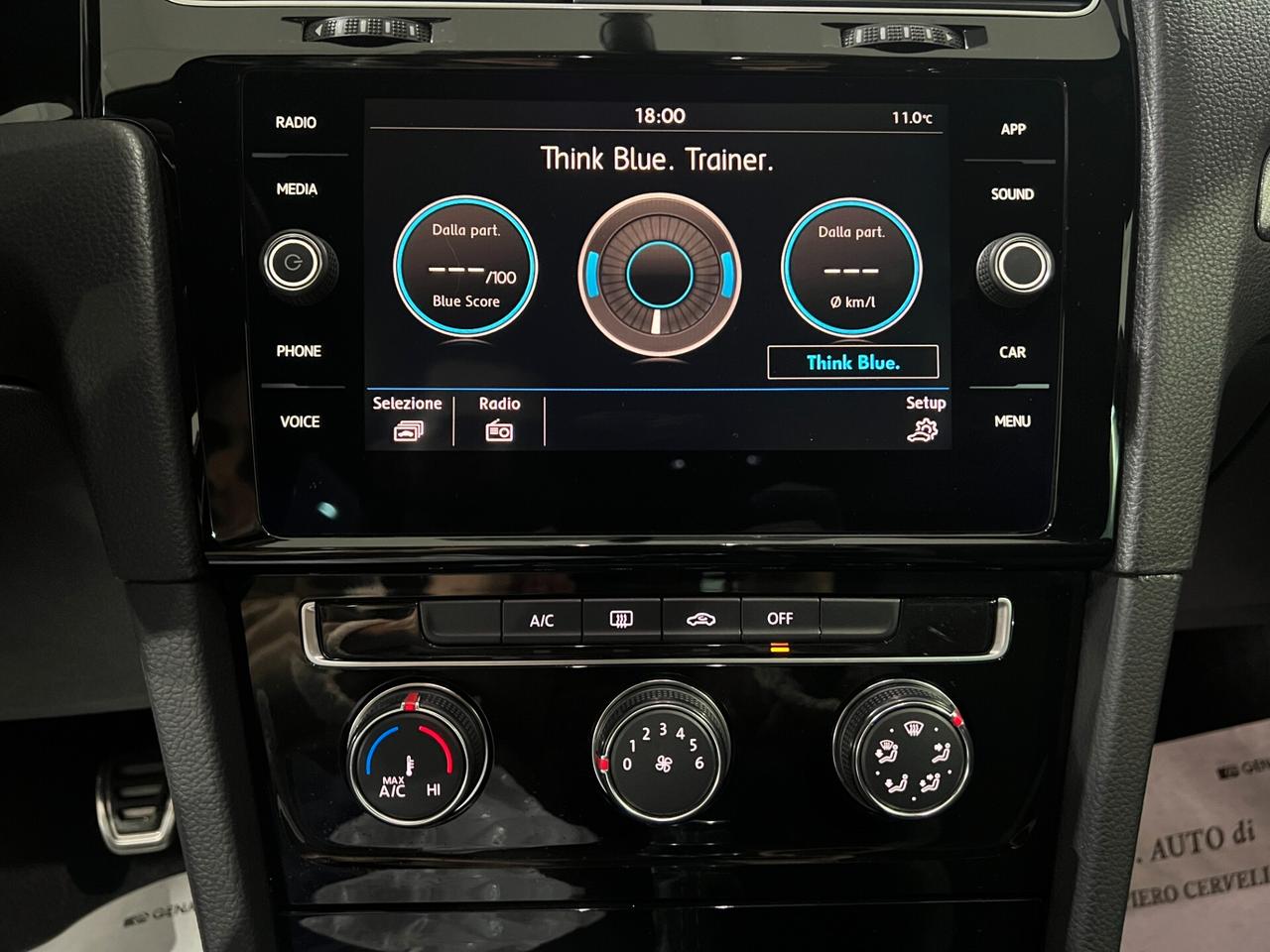 Volkswagen Golf 1.6 116 CV - R-LINE - 2017