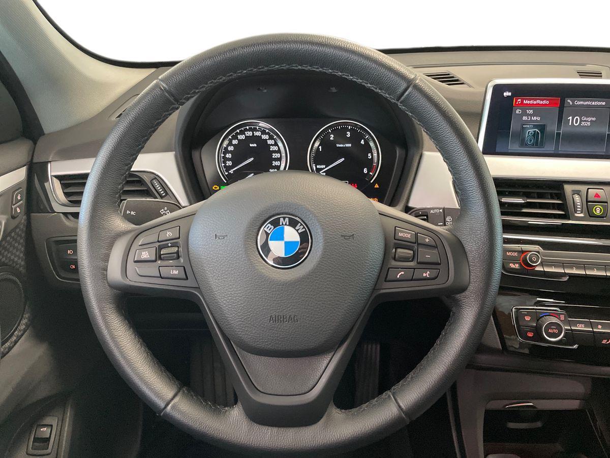 BMW X1 F48 2019 - X1 sdrive16d Advantage auto