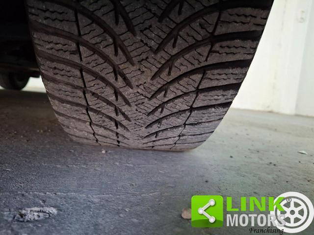 TOYOTA Yaris 1.5 Hybrid 5 porte Lounge GARANZIA TOYOTA