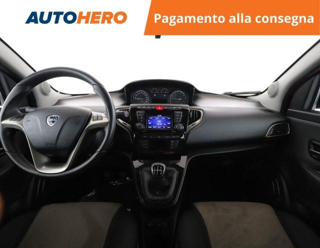 LANCIA Ypsilon 1.2 69 CV 5 porte Platinum
