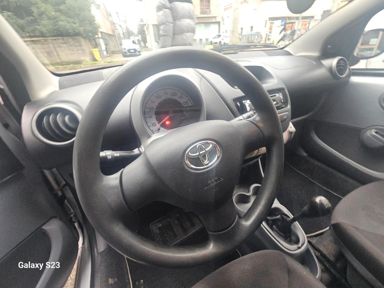 Toyota Aygo 1.0 12V VVT-i 5 porte Sol