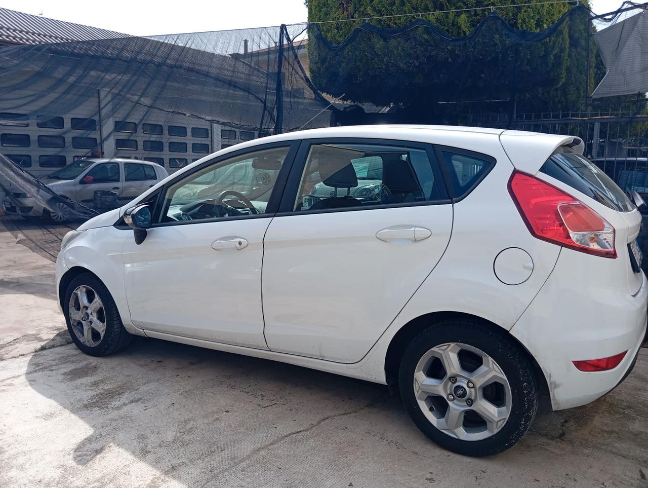 Ford Fiesta 1.5 TDCi 75CV 5 porte Business AUTOCARRO
