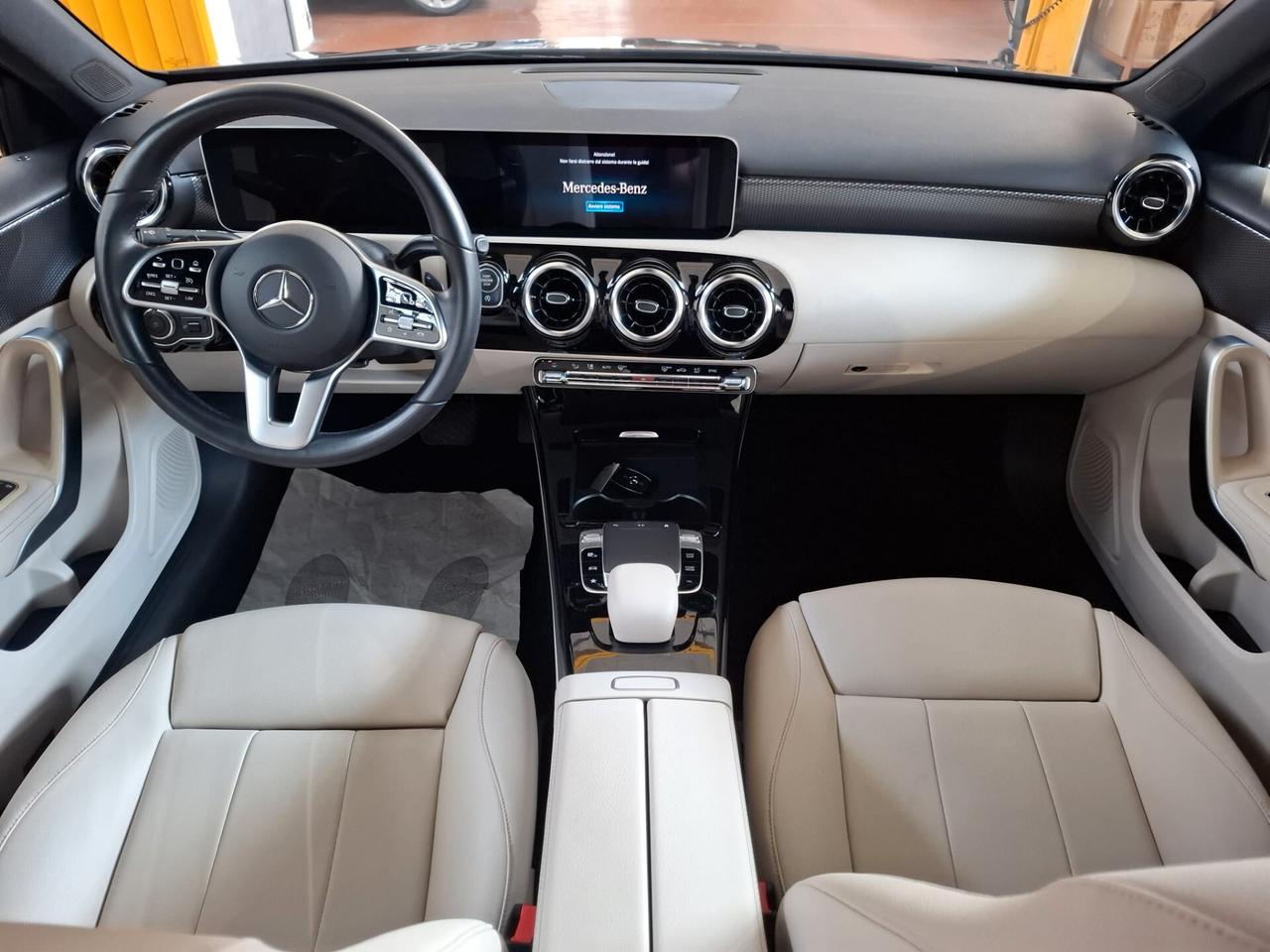 Mercedes-benz A 200 Premium full optional