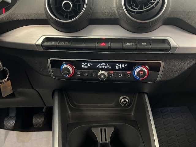 Audi Q2 30 TDI Business Design