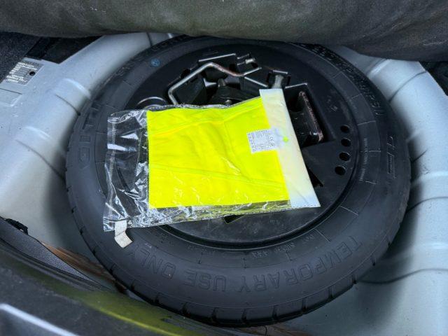 LANCIA Ypsilon Hybrid GOLD AZIENDALE