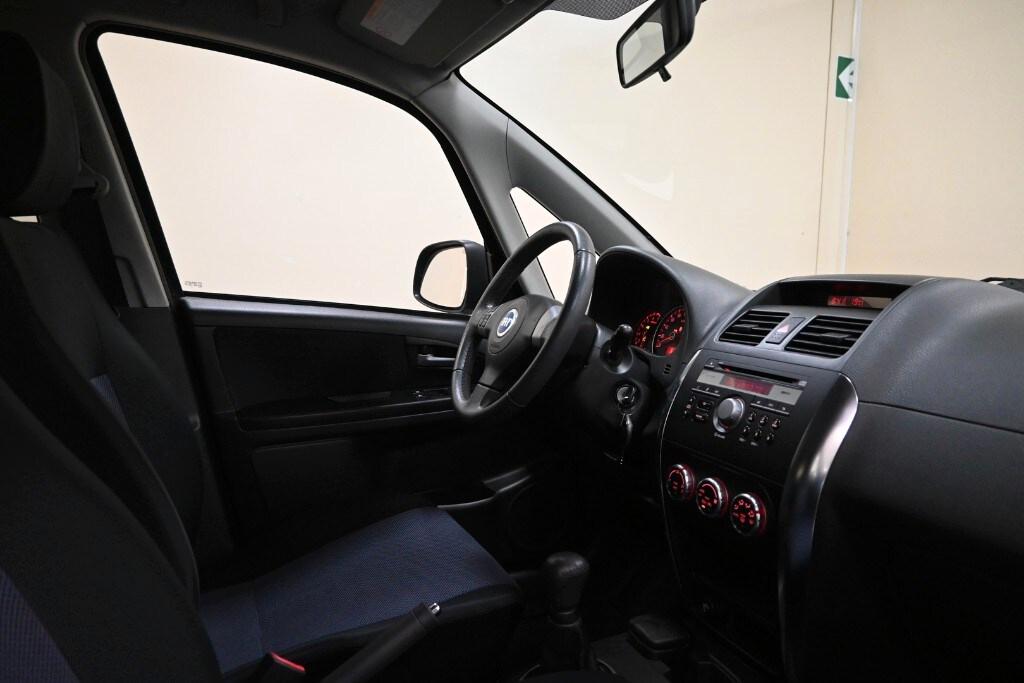 FIAT Sedici 1.6 16V 4x4 Dynamic