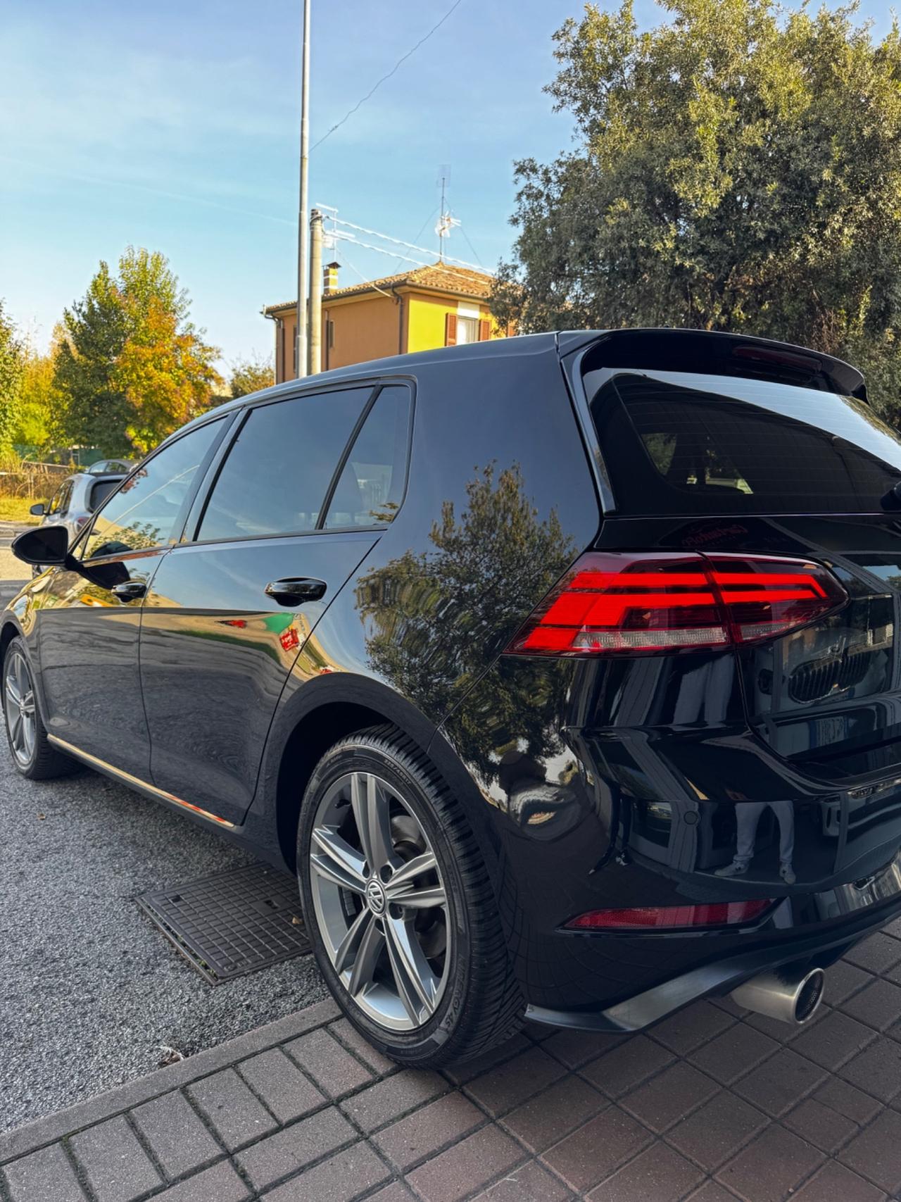 Volkswagen Golf 2.0 TDI 5p. Executive BlueMotion Technology