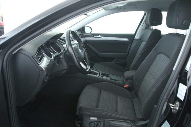 VOLKSWAGEN Passat Variant 2.0 TDI SCR EVO DSG Business