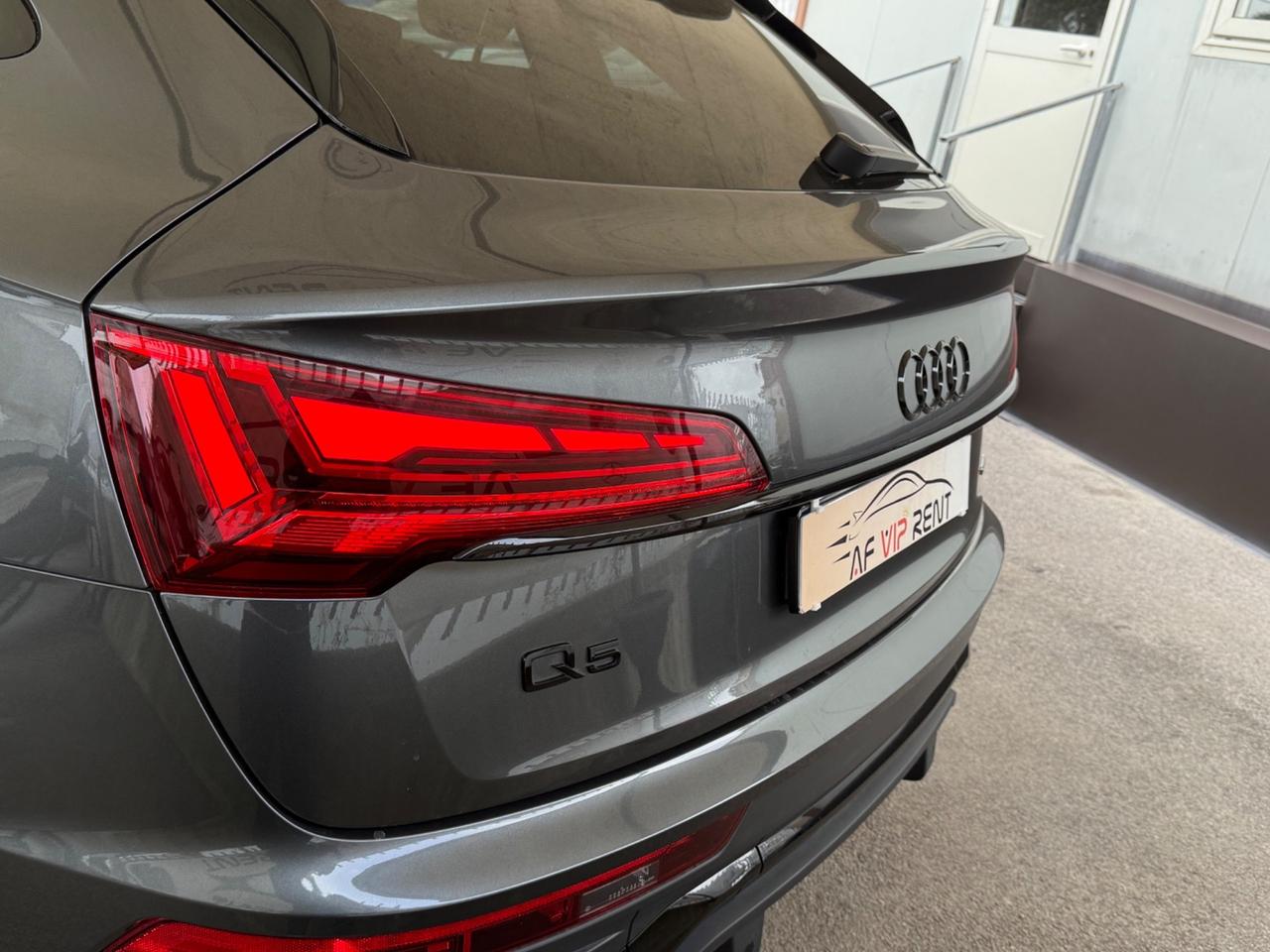 Audi Q5 SPB 40 TDI quattro S tronic Identity Black