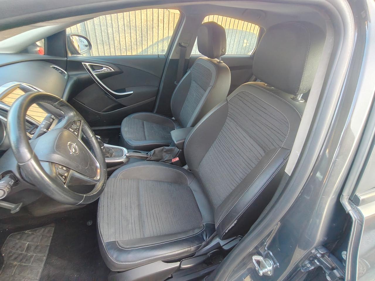 Opel Astra 1.4 Turbo 140CV 4 porte GPL Tech Cosmo