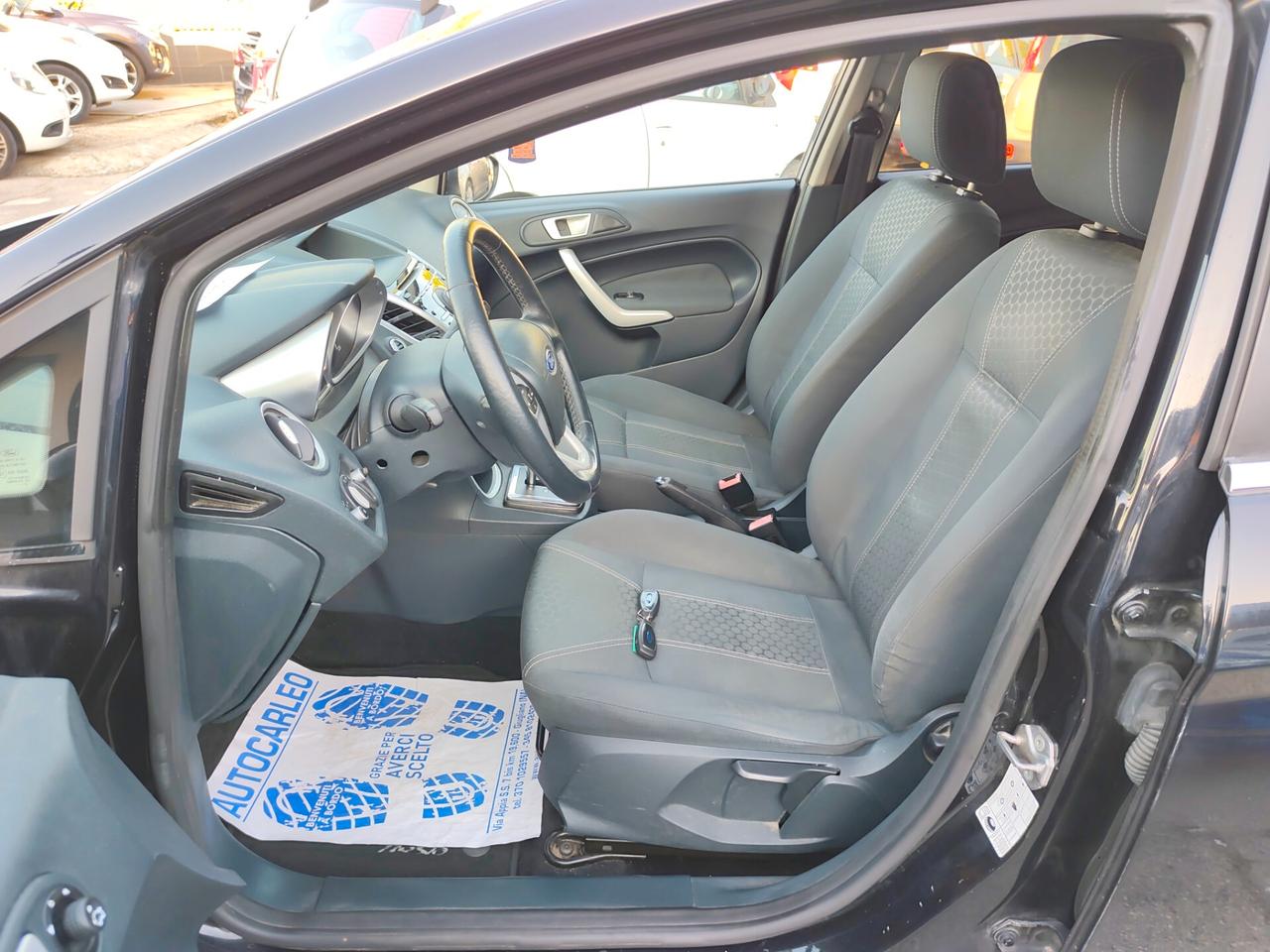 Ford Fiesta AUTOMATICA 1.4 BENZINA Titanium