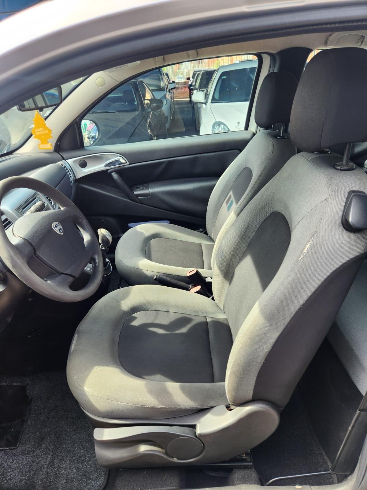 Lancia Ypsilon 1.4 Argento Ecochic GPL