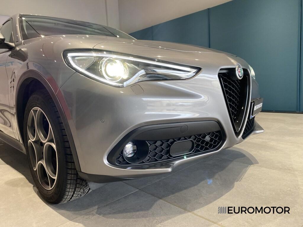Alfa Romeo Stelvio 2.2 Turbo Sprint RWD AT8