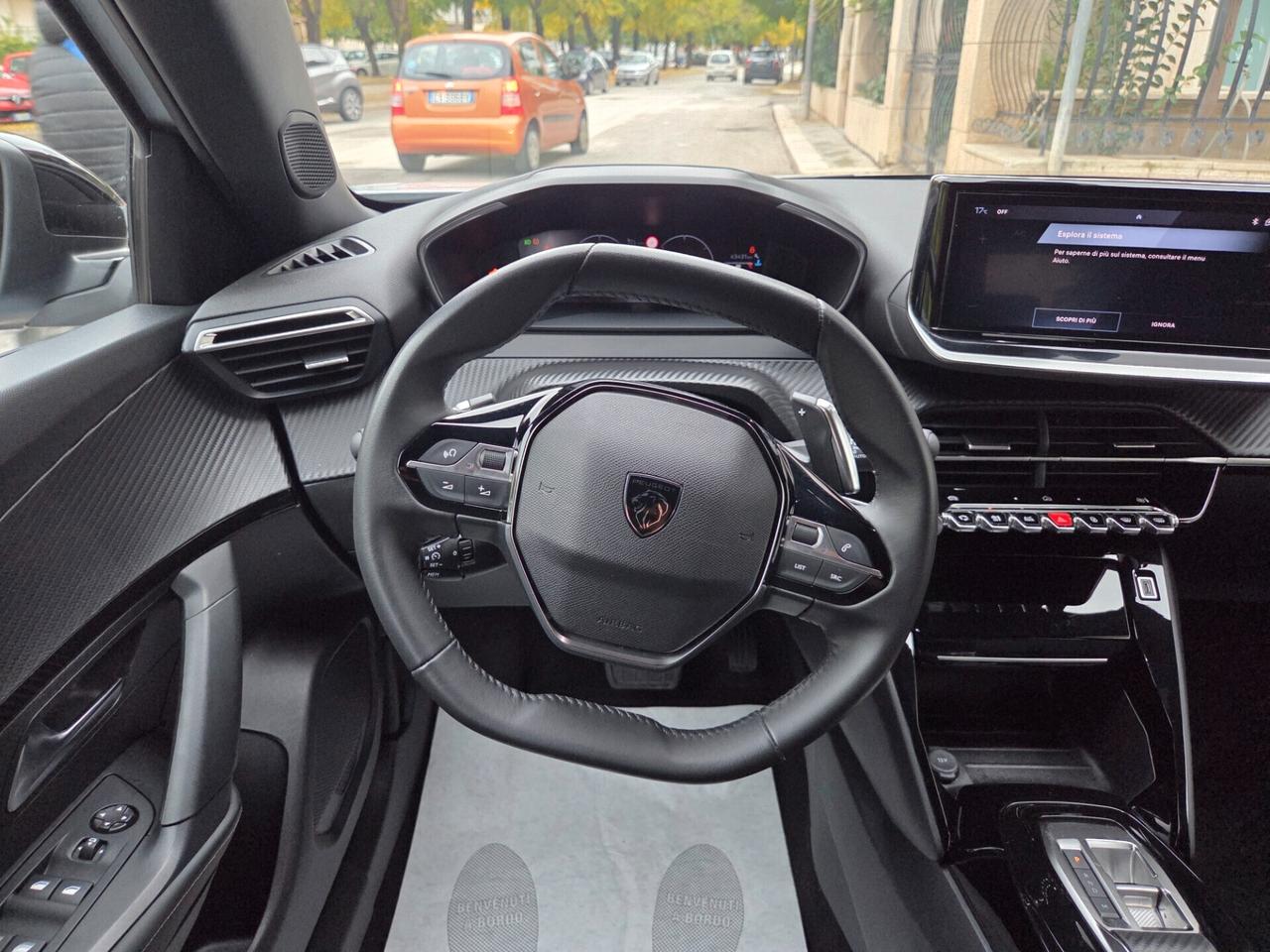 PEUGEOT 2008 ALLURE 130 EAT8 1/2024