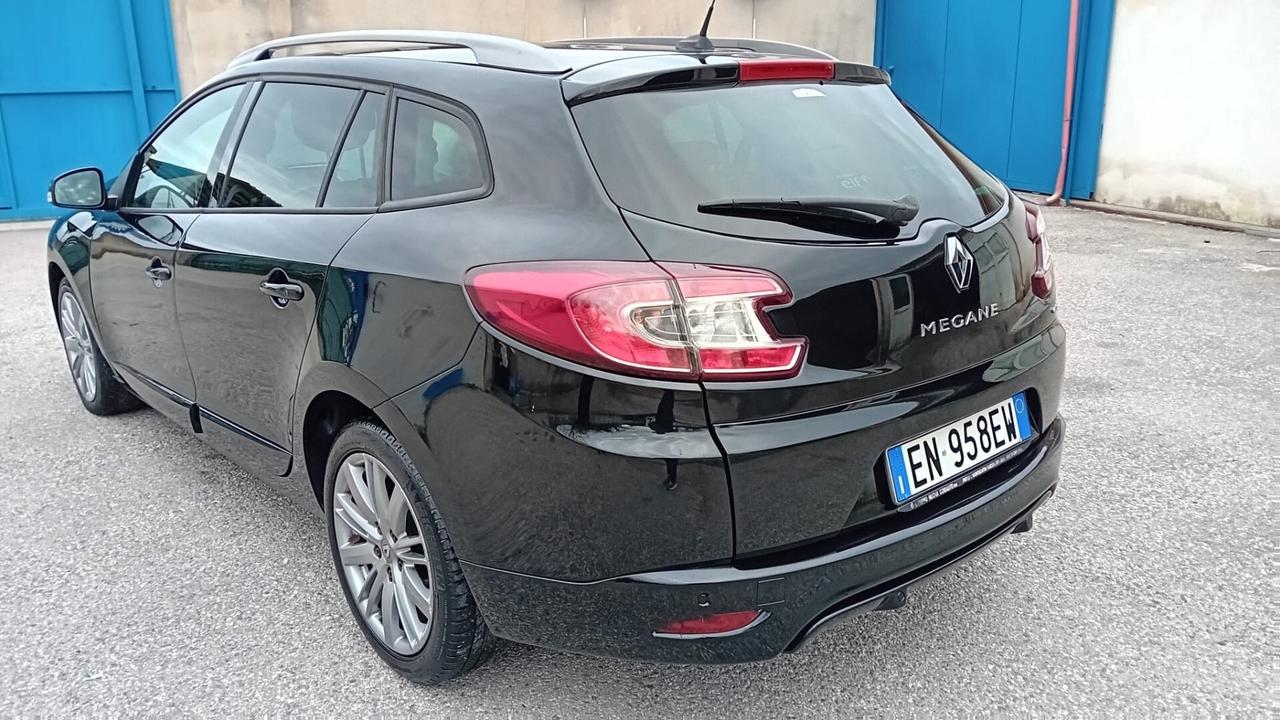 Renault megane s.w “g.t line”1.5 dci-full -2012