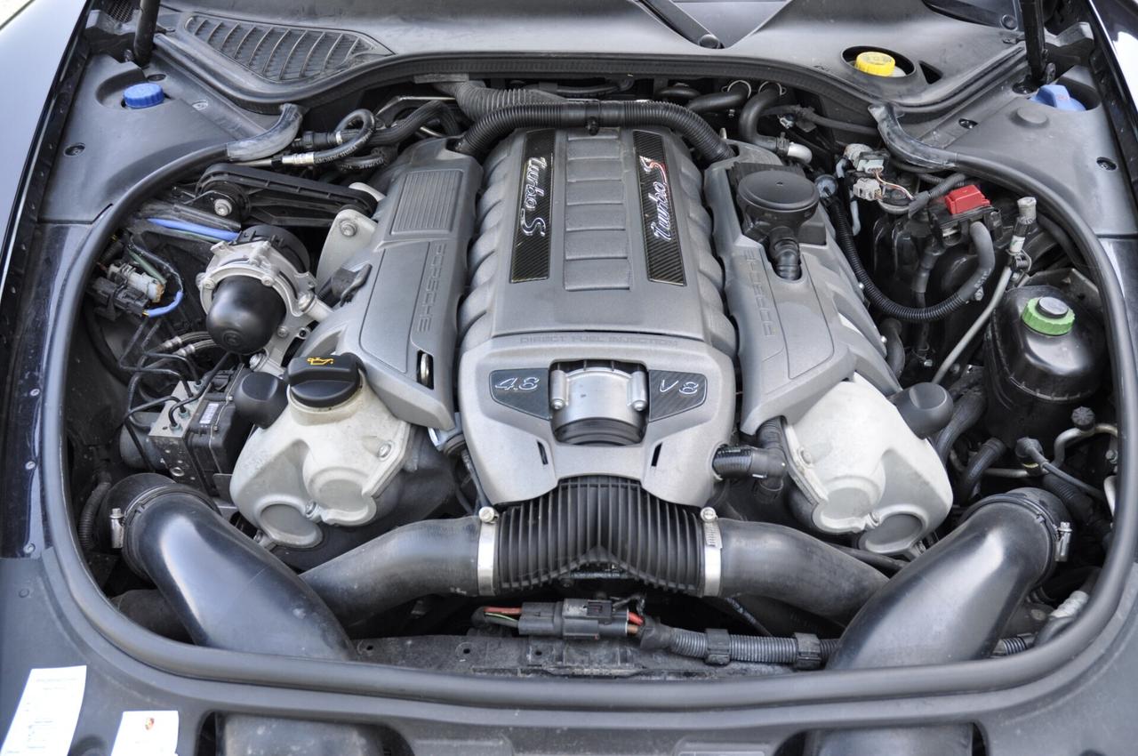 Porsche Panamera 4.8 Turbo S