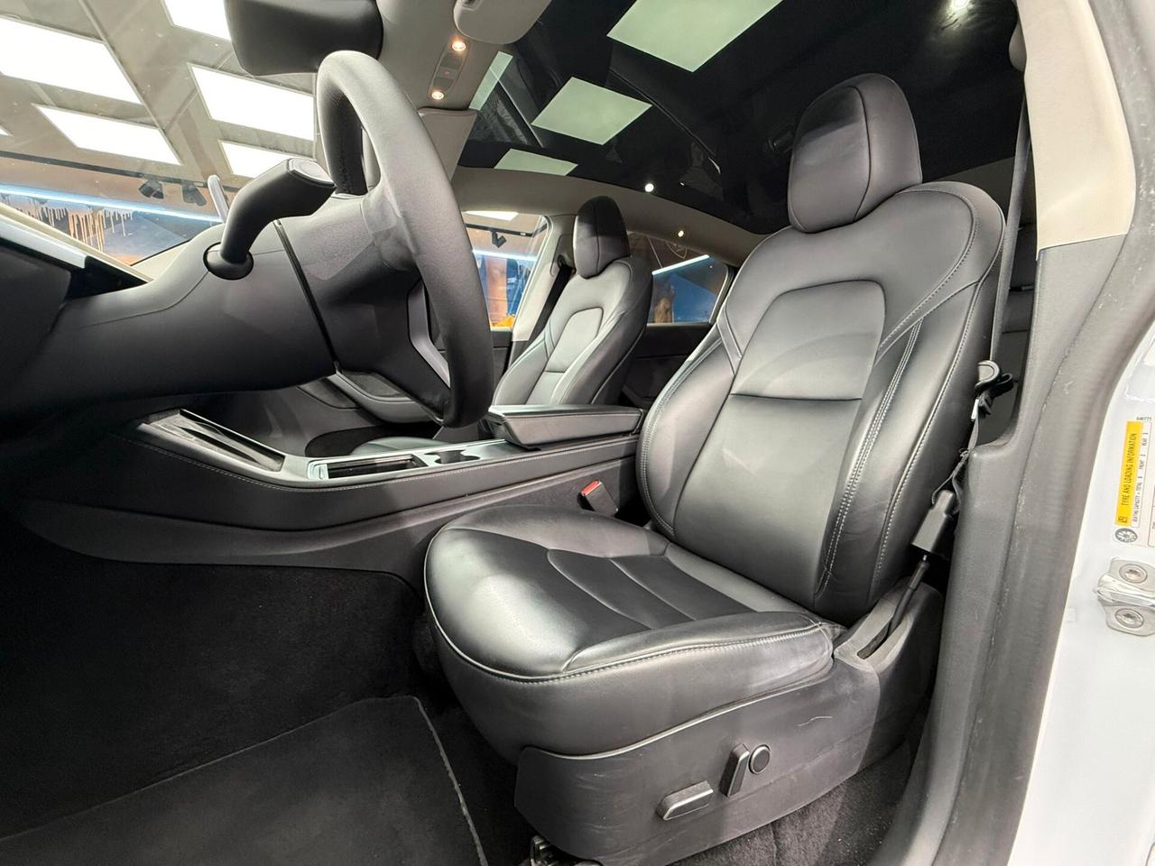 Tesla Model Y Long Range AWD (634)