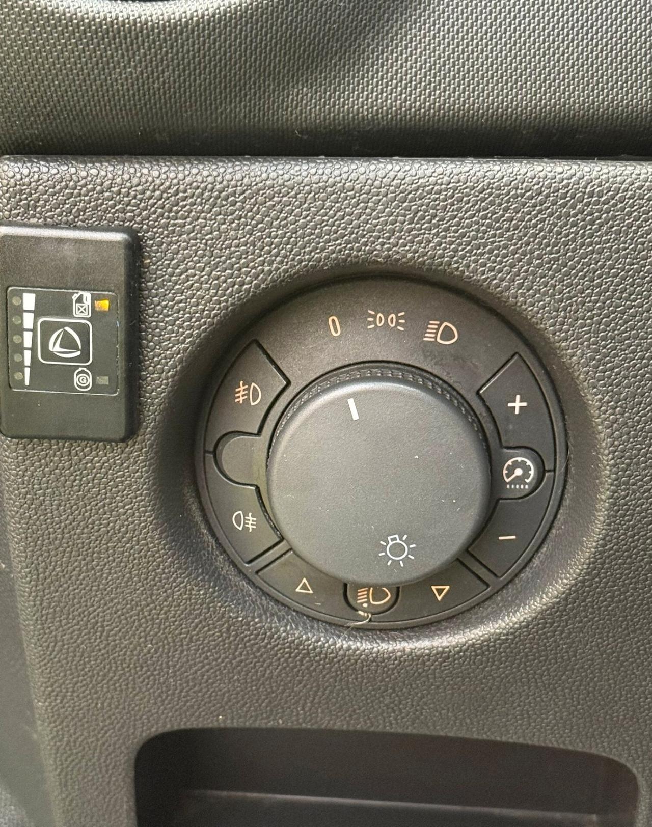 Opel Corsa 1.2 5 porte Enjoy GPL