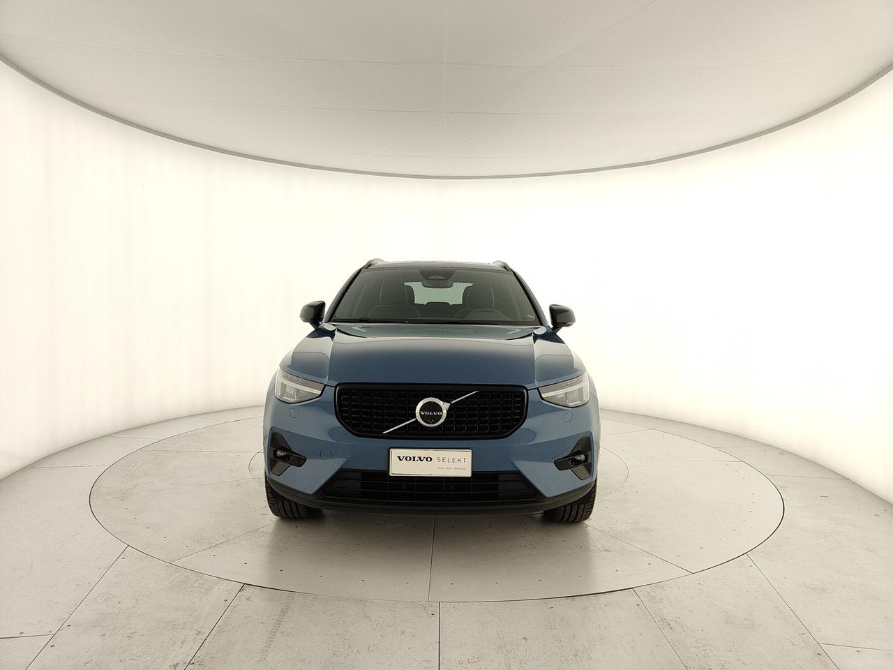 VOLVO XC40 2.0 b3 Ultimate Dark auto