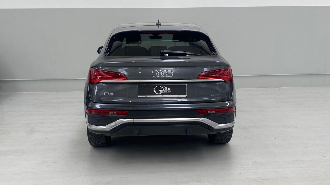 AUDI Q5 Sportback 2021 - Q5 Sportback 40 2.0 tdi mhev 12V Business Advanced quattro s-tronic