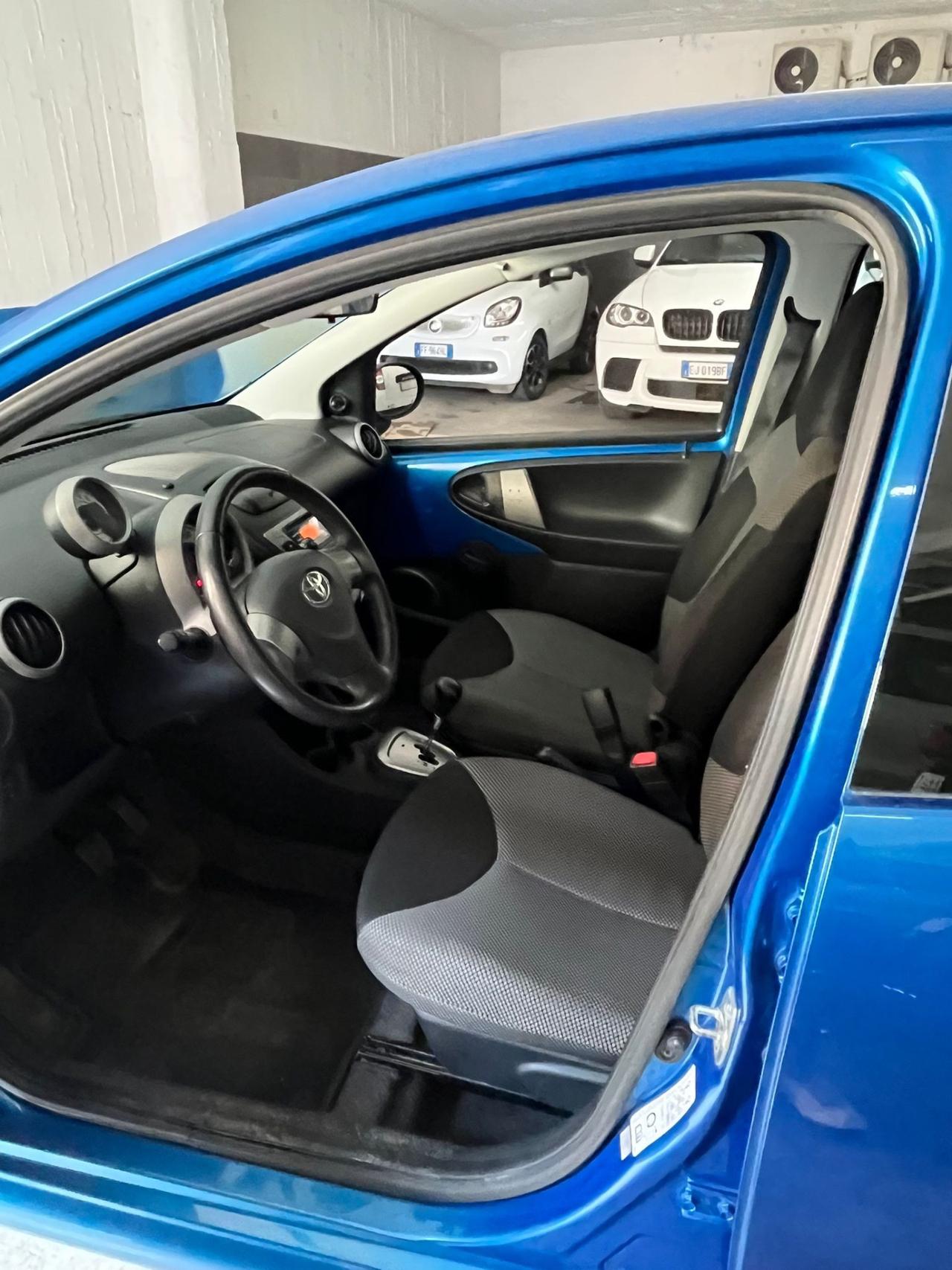 Toyota Aygo 1.0 12V VVT-i 5 porte TOBASCO Connect MMT