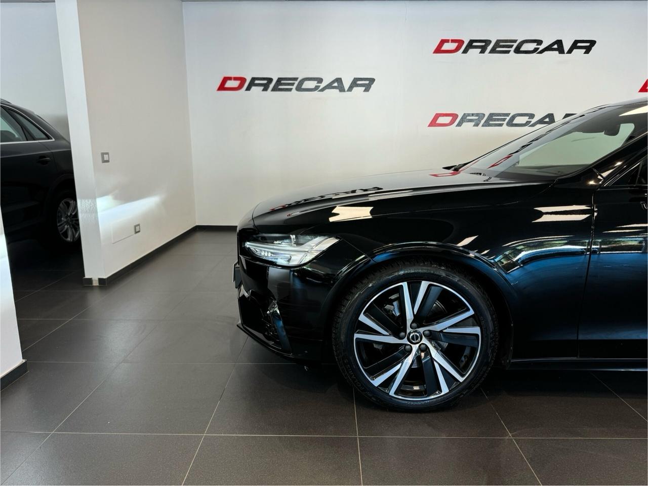 Volvo V90 B4 (d) AWD Geartronic R-Design BLACK PACK 50.000 KM