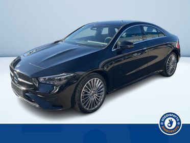 Mercedes-Benz CLA 250 E PLUG-IN HYBRID AMG Line Advanced Plus