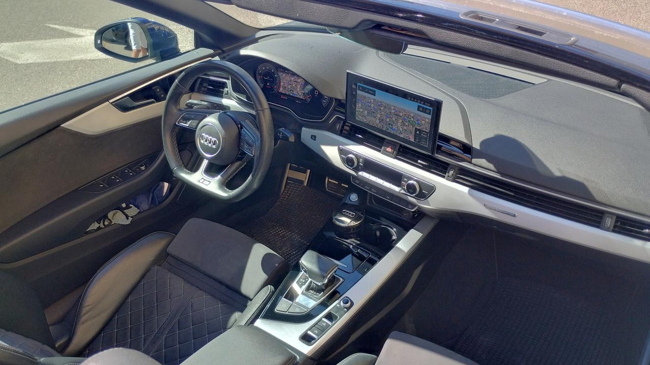 Audi A5 Cabrio 45 TFSI quattro S tronic line edition