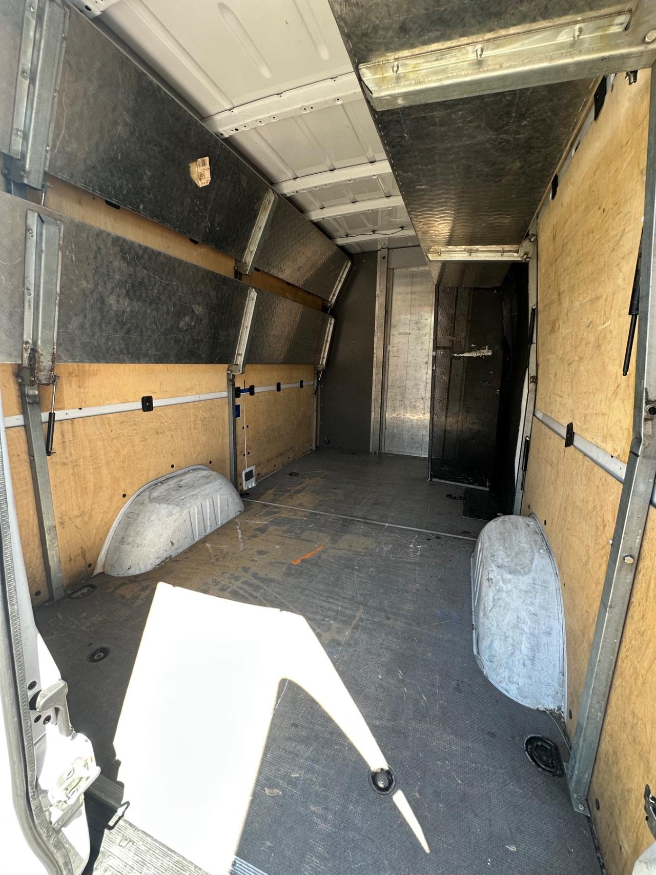 Mercedes Sprinter 311 2.0 CDI F 37/33 RWD H2