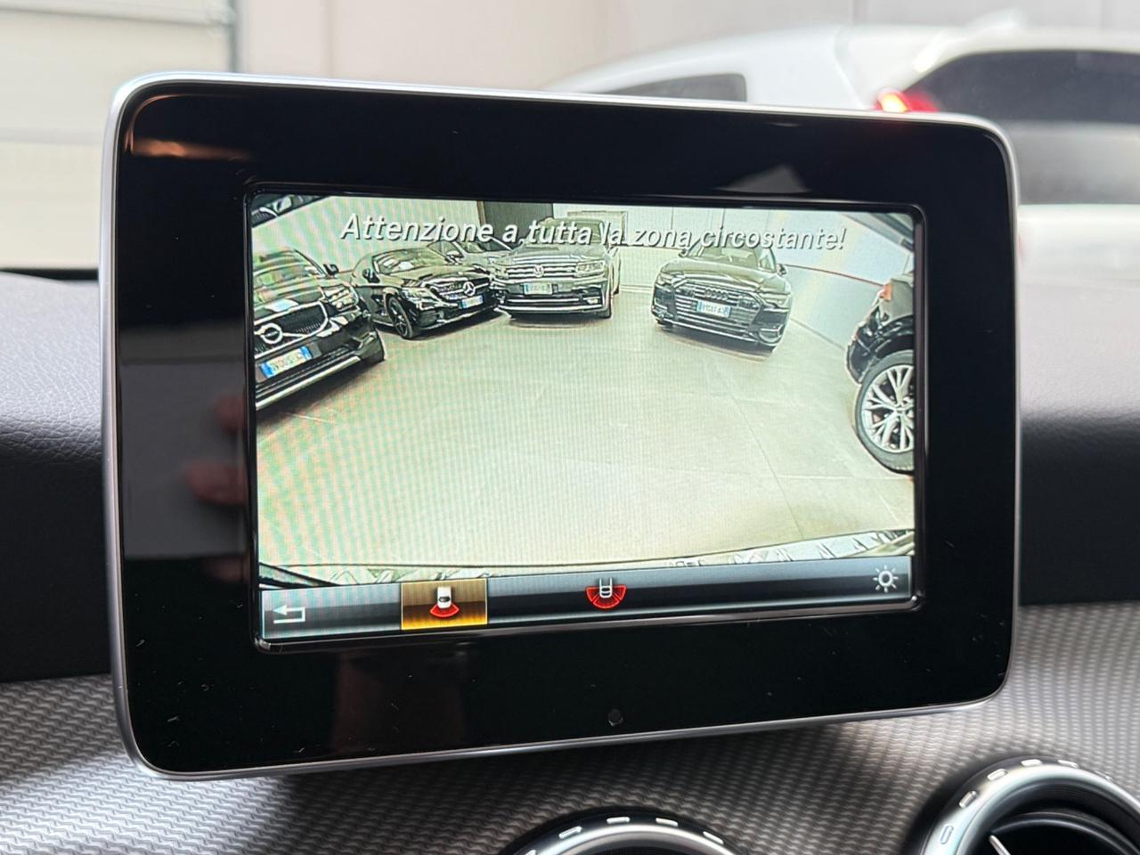 Mercedes-benz GLA 180 180d SPORT