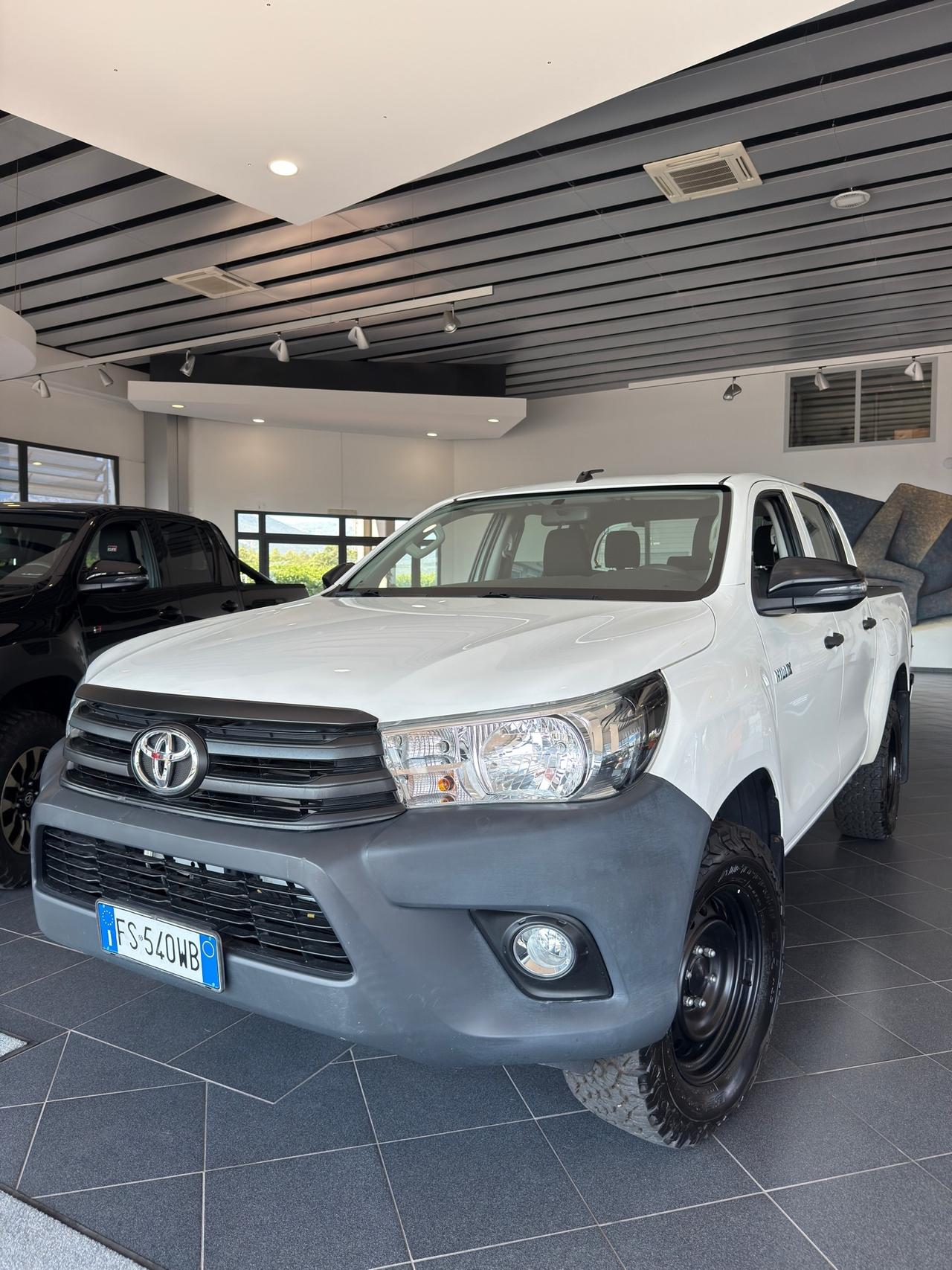 Toyota Hilux 2.4 D-4D 4WD 4 porte Double Cab Comfort