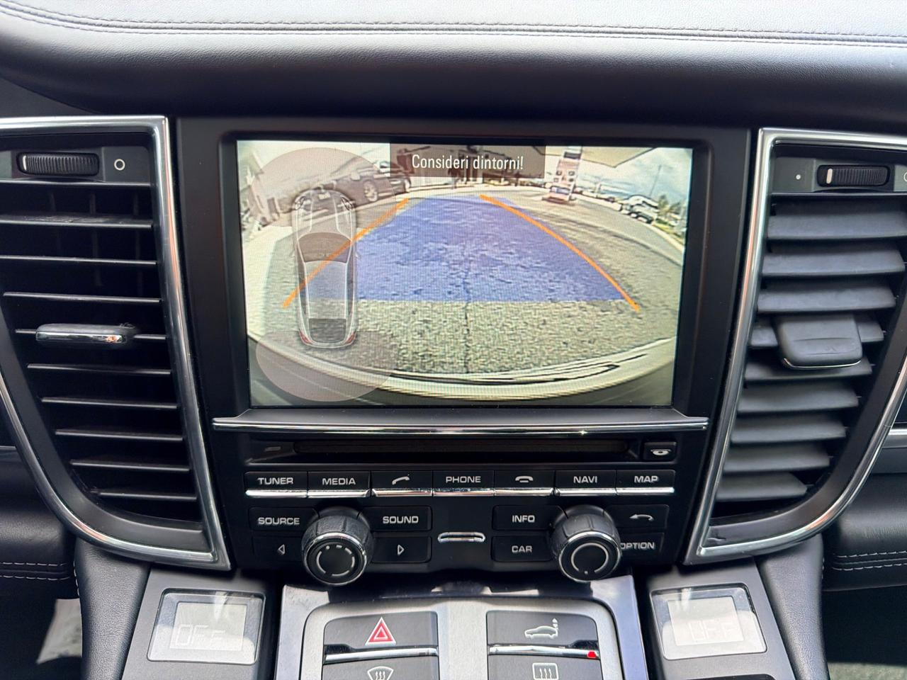 Porsche Panamera 3.0 Diesel 300cv da vetrina