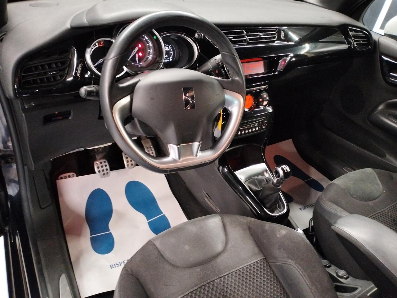 Citroen DS3 1.2 vti Just Black c/clima 82cv