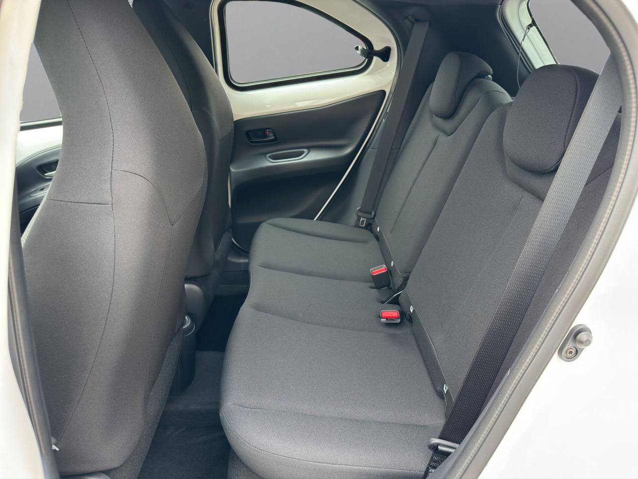 Toyota Aygo X - MY '24 5 porte ACTIVE 1.0 VVT-i