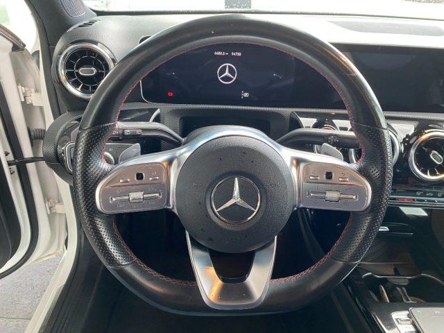 MERCEDES-BENZ A 180 d Automatica 4p. SPORT AMG pack