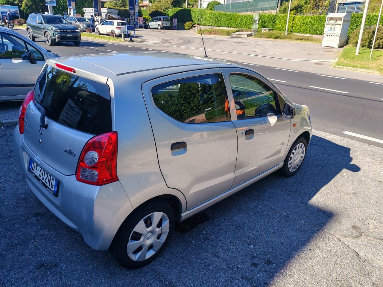 Suzuki Alto 1.0 L