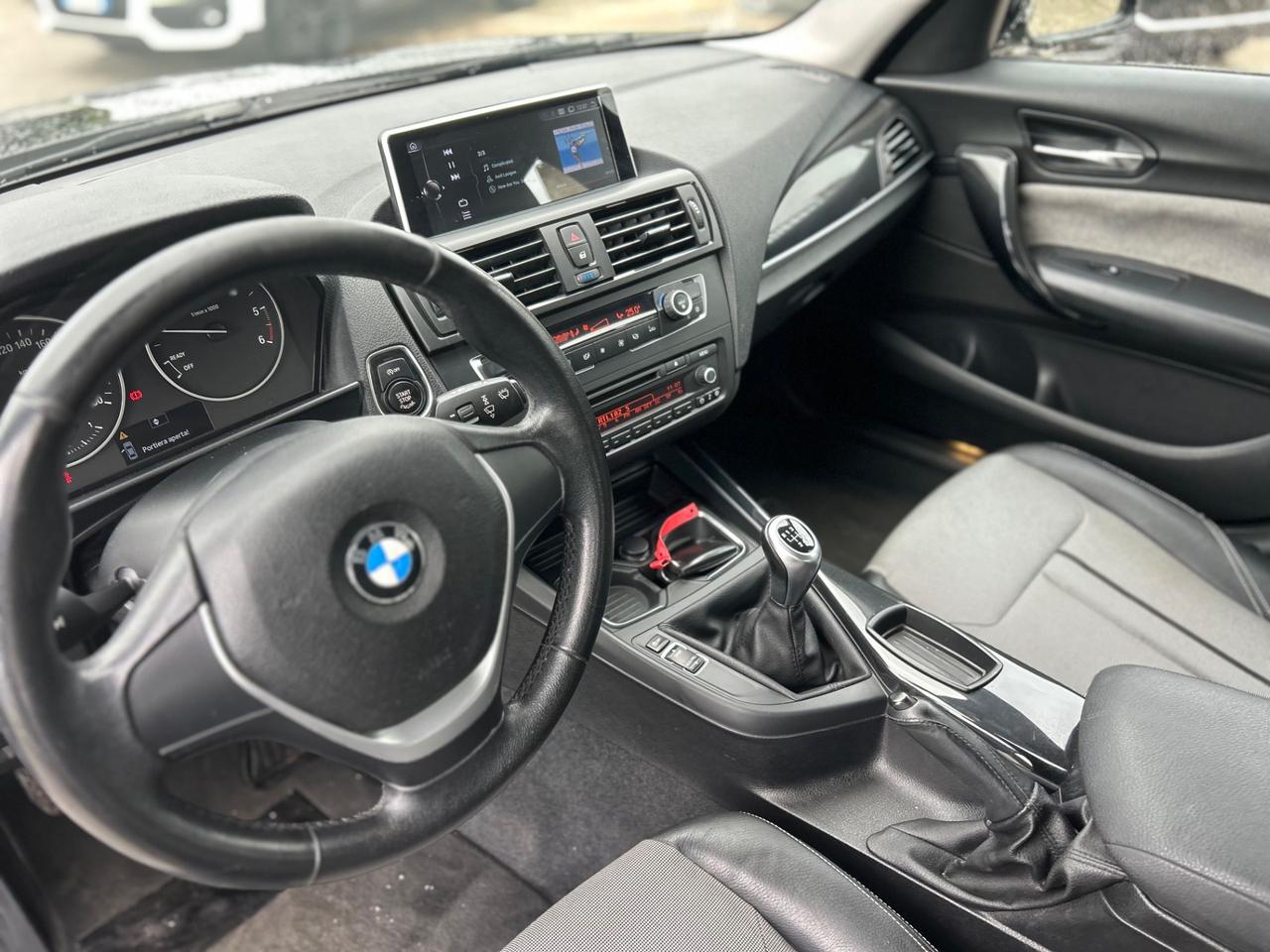 Bmw 118 118d 5p. Urban tetto apribile