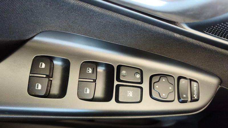 Hyundai Kona 1.0 T-GDI 48V 120cv Xline