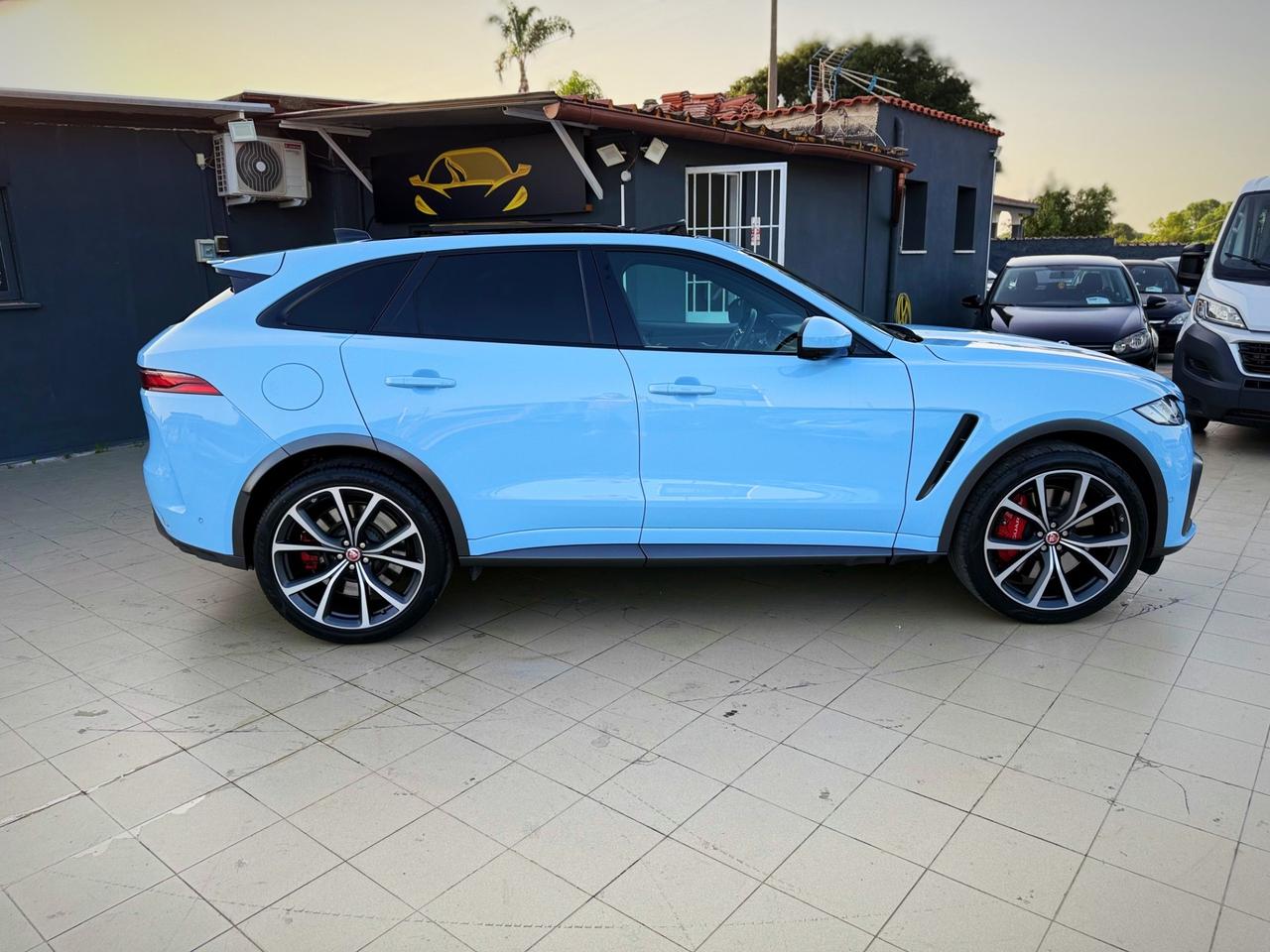 Jaguar F-Pace 5.0 V8 550 CV AWD aut. SVR Extra Full Garanzia 24 Mesi 24.000 km