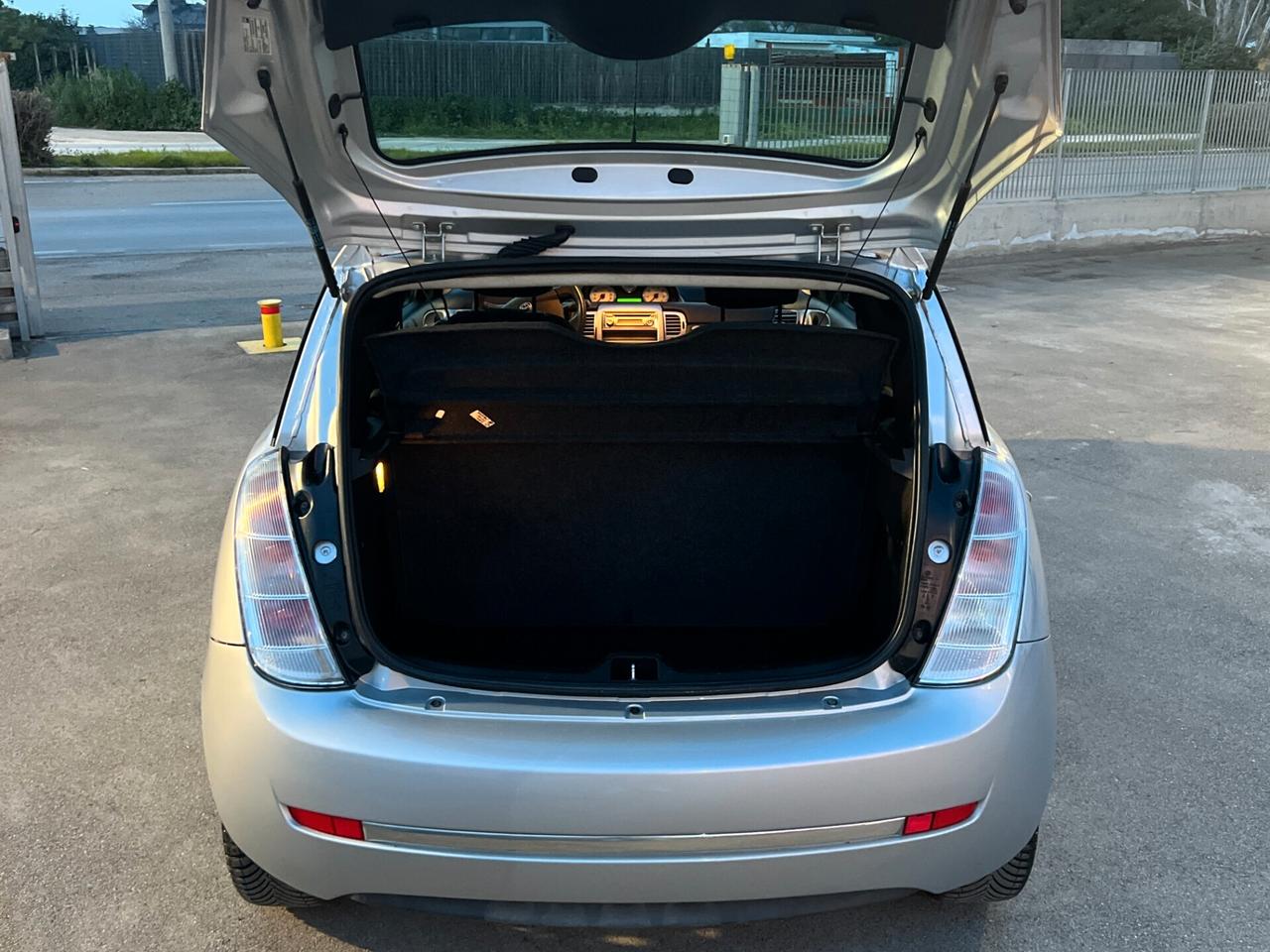 Lancia Ypsilon 1.2 Diva TAGLIANDATA