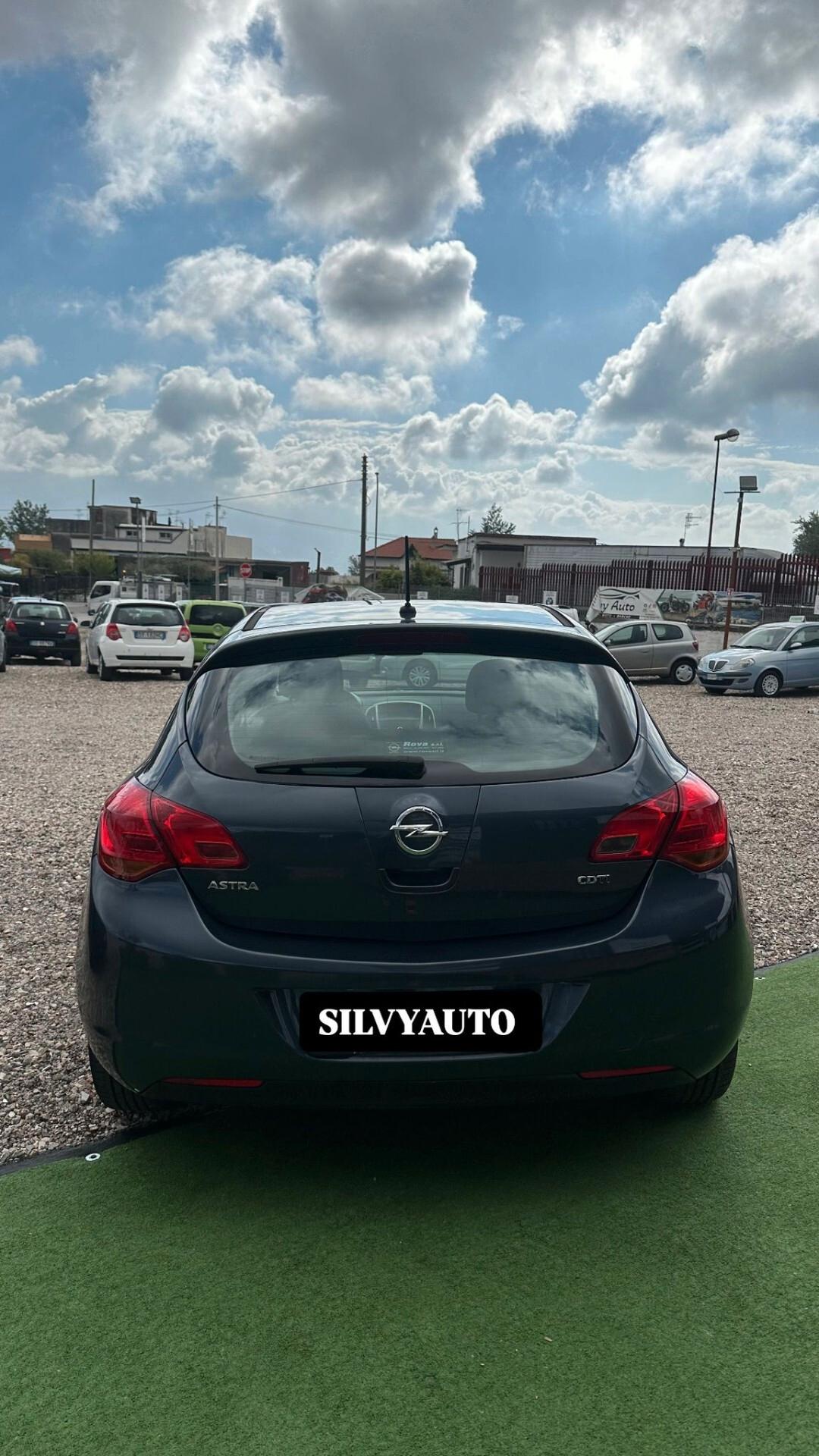 Opel Astra 1.7 CDTI 110CV 5 porte Cosmo