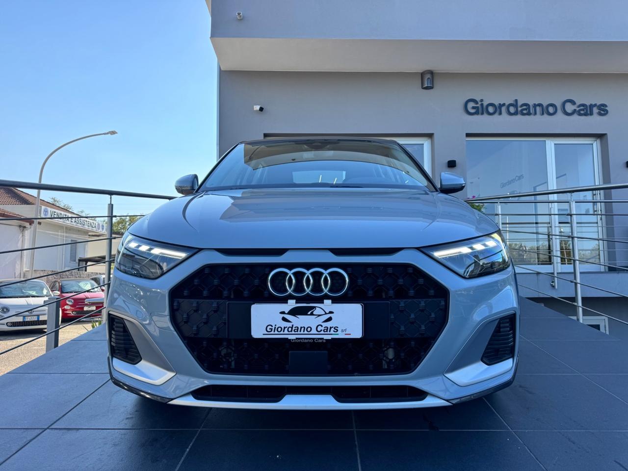 Audi A1 citycarver 30 TFSI Identity Contrast