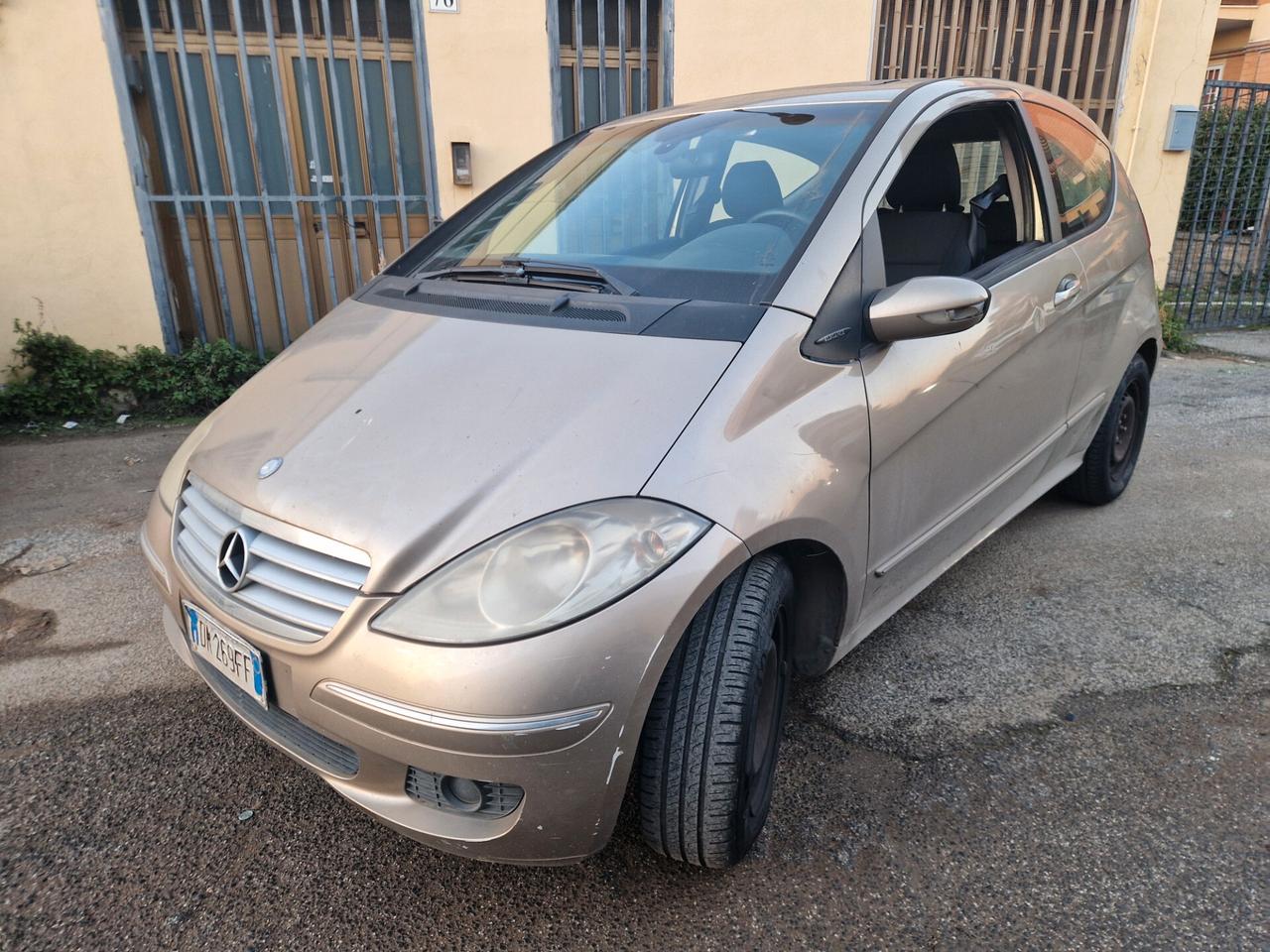 A 180 Frizione rotta parte ma non marciante